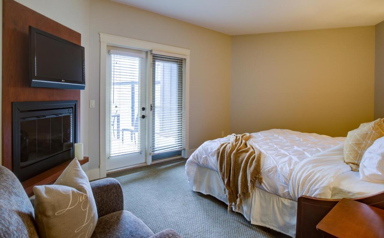 Misty Mountain- Premium 2 Bedroom Mountain View Canmore Exterior photo